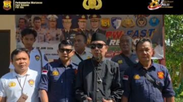 Ketum PW FRN Agus Flores Tinjau Lokasi Sholawat Mahabbatun Nabi HUT Bhayangkara ke-80 di Banyuwangi
